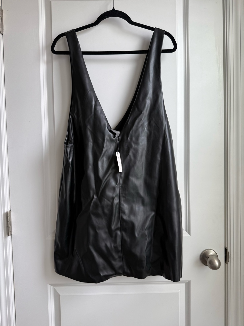 Anthropologie SUNDAY IN BROOKLYN Faux-Leather V-Neck Pinafore Sz L - Picture 2 of 5